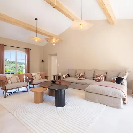 Jewel Of 280m With Infinity Pool In Absolute Calm Villa